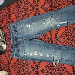 american eagle ripped jeans